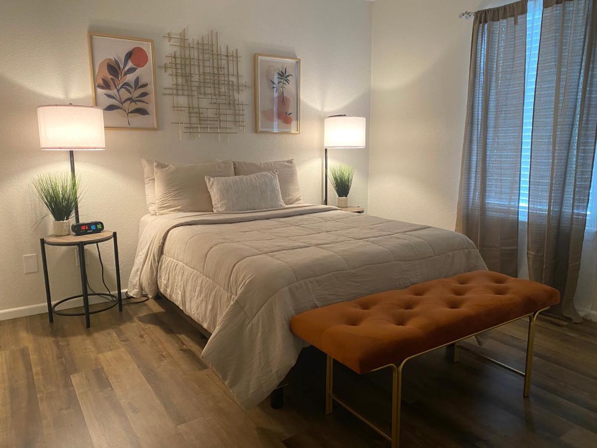 Contemporary 2-Bedroom Rental Unit Eagle Pass Eksteriør bilde